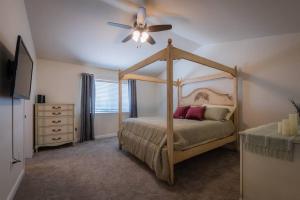 Our Farmhouse, Our Place: Cozy and Cute homestead!