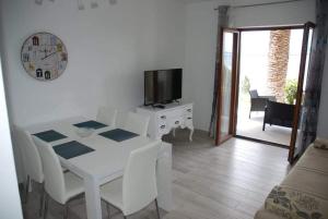 Apartments with WiFi Omis - 22684