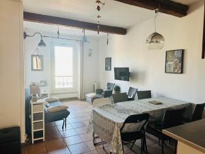 Charmant T2 Méditerranéen à deux pas des quais – Port-Vendres - FR-1-309-436