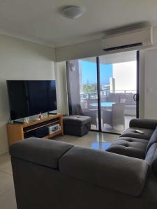 Private Bedroom and Bathroom in a shared Apartment