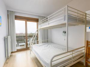 Apartment with sea view and sunny terrace