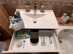 LuxBoutique Apt at Stark Arena