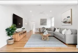 Single Private Room-Charming bayside home - Taren Point