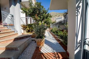 Lovely Villa, close to the beach