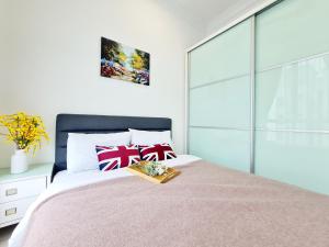 8 Guest 3 Room Casa Tiara Subang Parade Nu Empire Taylors Campus SJMC Sunway Pyramid Sunway Lagoon Sunway Medical Center