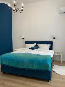 Hey Central Apartment