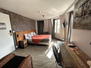 Hotels Le Richelieu Bacchus : photos des chambres