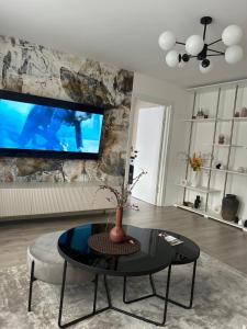 Est One Apartament 2 camere semidecomandat