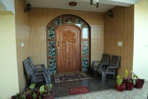 Madhu Manish Homestay and Rooms