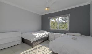 Seaside at Sandpiper with Beach Access - Families ONLY