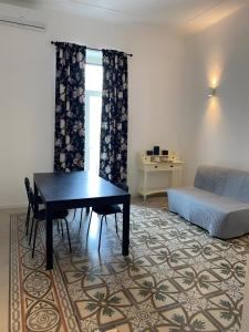 Bari LandLord 242 - CENTRAL STATION APARTMENT