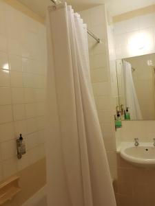 Schoolhouse Restaurant and Hotel