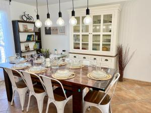 Villa les cigales - Paisible avec piscine