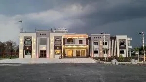 Hotel Shri Kailash Mansarovar - Bāmora