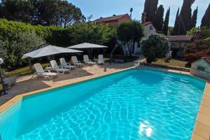 Beautiful apartment for two with a pool