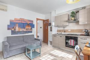 GuestHost - La Nicchia dei Papi - Visarno Arena Lovely Apt