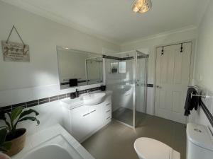 야스 Yass Valley Stays - Convenient & Comfortable 싱글룸 스위트룸
