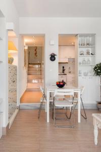 Mykonian Marvel: A Tranquil Oasis in the Old Town!