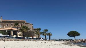 Maisons de vacances Romantic Maison de Pecheur sparkling sea views : photos des chambres