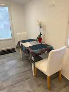 Appartements Trois Lilas ligne C : Appartement 1 Chambre