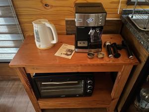 Casa y cabaña vista a las sierras