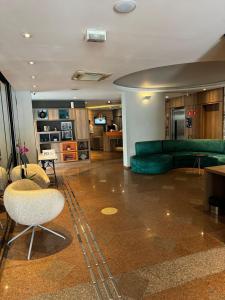 M256 | Flat localizado no Jardins