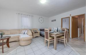 1 Bedroom Nice Apartment In Novalja 