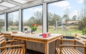 Cozy Home In Sjællands Odde With Wifi