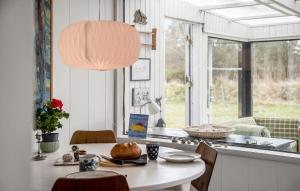 Cozy Home In Sjællands Odde With Wifi