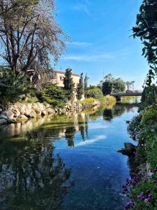 Sanary, Studio vue mer, à deux pas des plages et du centre ville