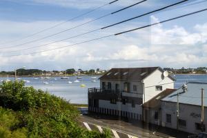 Maisons de vacances TY WRACH - Jolie maison neuve PMR proche du port : photos des chambres