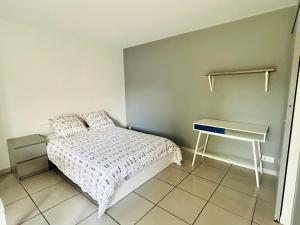 Appartements Studio avec terrasse privative : photos des chambres