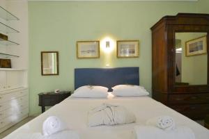 Wishing Well Apartment, Old Town - New Bathrooms , Full Air-Conditioning