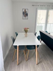 Appartements Superbe 3 pieces avec balcon pour 5 personnes : photos des chambres