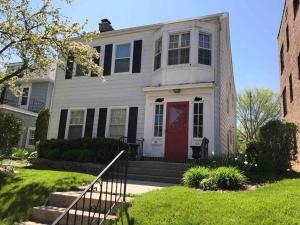 Beautiful Luxury Suite B of Shorewood Home