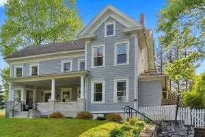 Berkshire's Manor for Lasting Memories - Ли