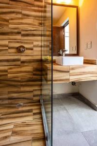 Deluxe Jr. 2 rooms suite, Dept. 101