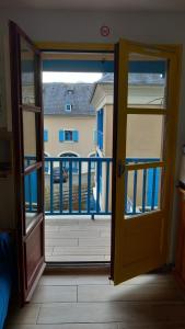 Joli studio avec balcon donnant sur la montagne