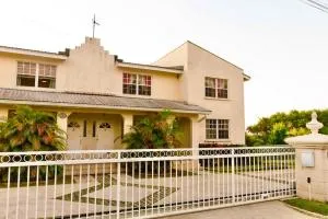 2 Bedroom Apartment at Maynards - Colleton