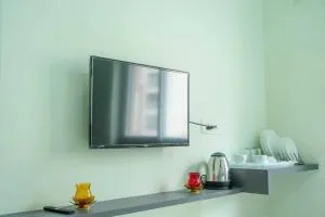 AC Room Near ISB/US Embassy, Gachibowli - Gachibowli