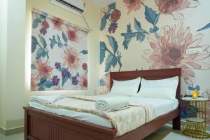 AC Queen Room Near Wipro Circle Gachibowli