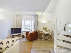 “The Sleepers Cottage” 2-6 people w free parking