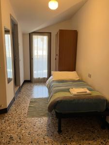 Single Room with Balcony room in Hotel Aurora
