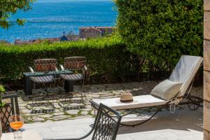 Chill Out - Old Town & Seaview Apartments