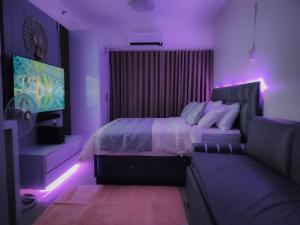 Cozy Condo Home along EDSA with a City View - Aparthotels, Manila