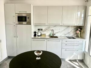 STUDIO near Monaco sea view balcony