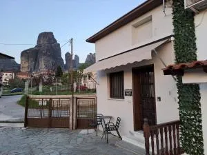 SOCRATES Ethnic and traditional STUDIO - 卡斯特拉基翁