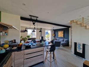 Sejours chez l'habitant Chambre en centre ville proche mer : photos des chambres