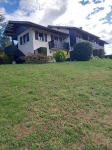 t2 paisible dans un cadre arboree