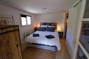 Appartements charmant 2 pieces vue Saint Paul de Vence 1 chambre : photos des chambres